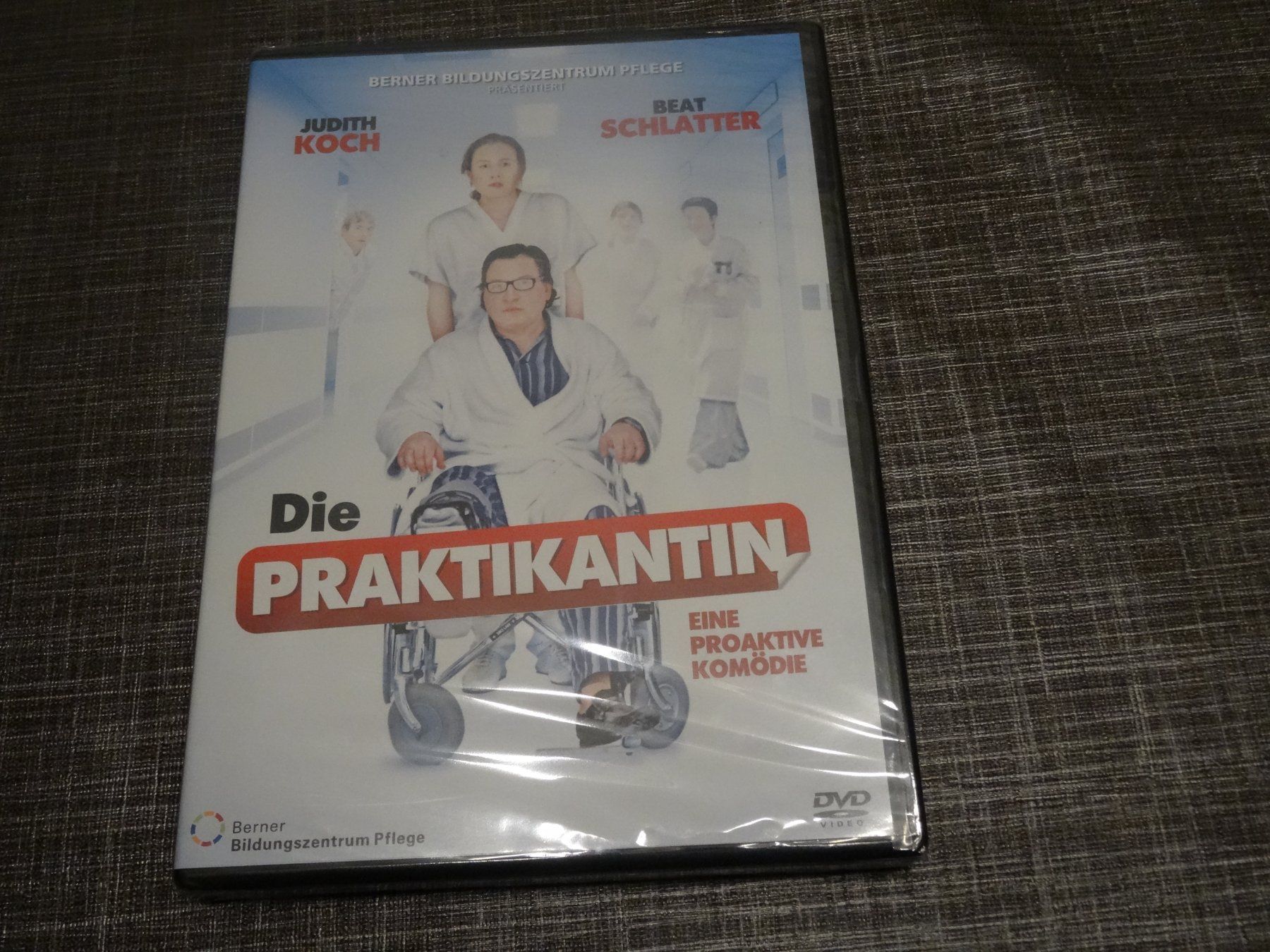 Tutti i DVDs: Die Praktikantin NEUWARE DVD – Nuovo e nell'imballaggio originale da Olten venduto da Disc-Verkauf