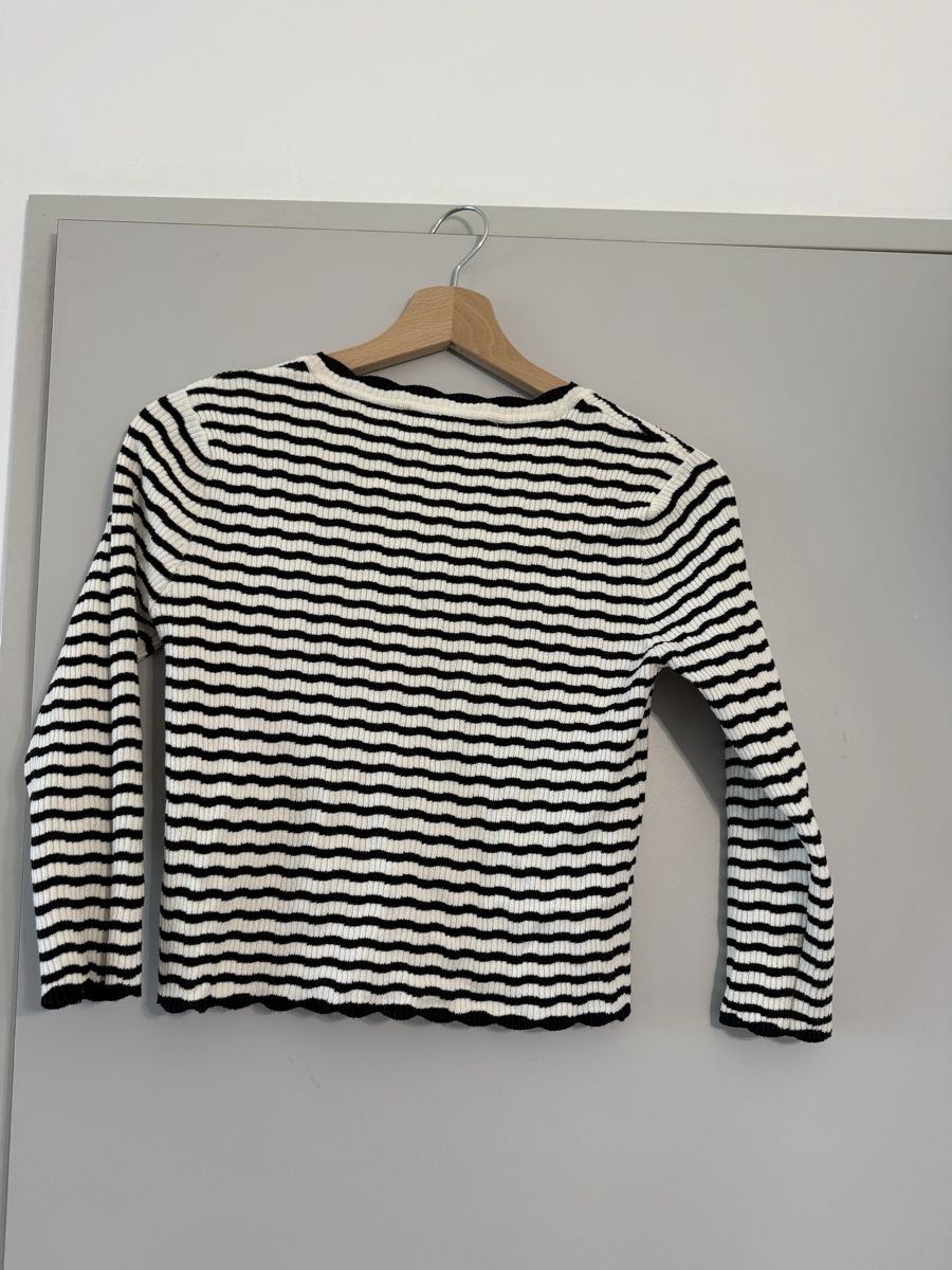 Zara Top: Jaquette noir et blanche Zara – Usato da Le Grand-Saconnex venduto da ama_pc9p 1
