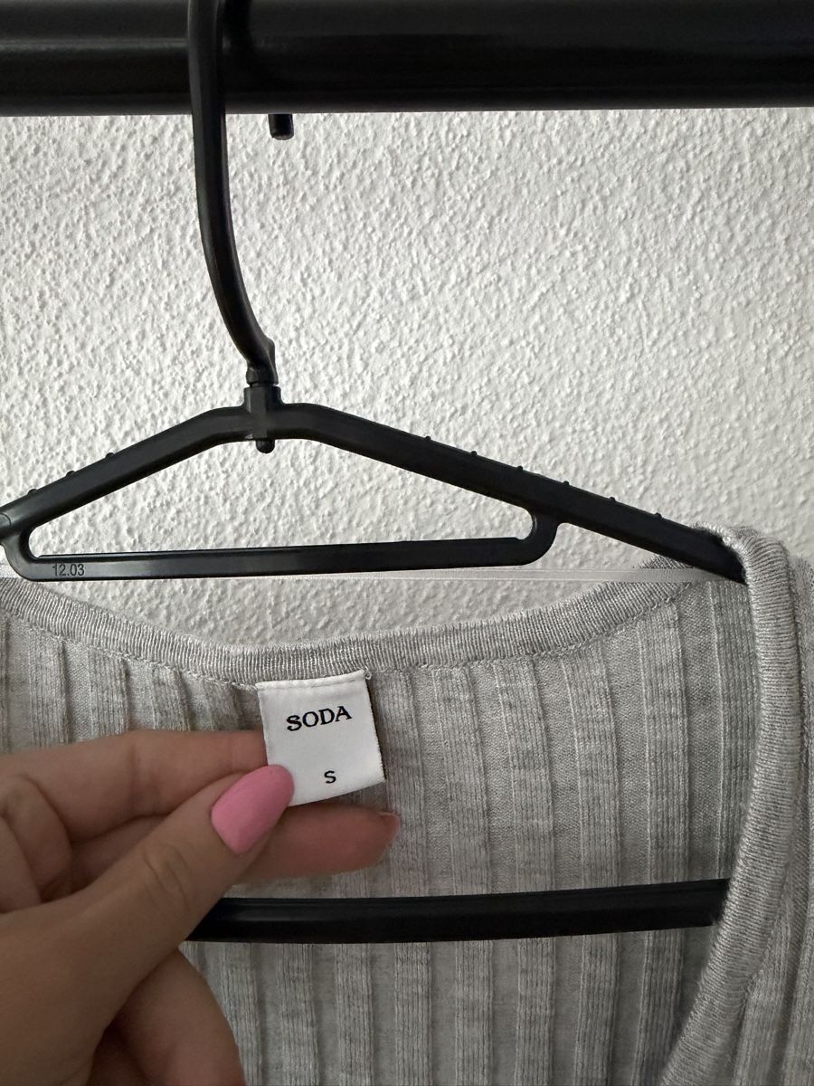 Maglioni & Felpe: Cardigan SODA ribbed grey button-up size S – Nuovo (secondo la descrizione) da Gränichen venduto da Domsiiiii 1