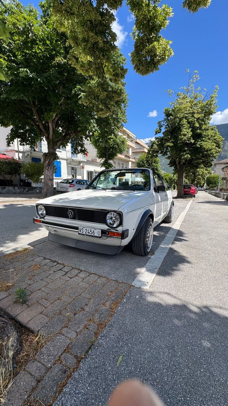 VW Automobili: Golf 1 GLI cabriolet 1.8 – Usato da Sierre venduto da jokr396 7