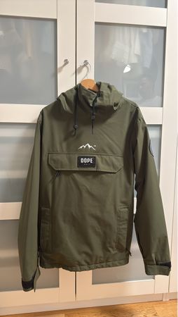 Dope Snow Anorak Jacke gruen neuwertiger Zustand