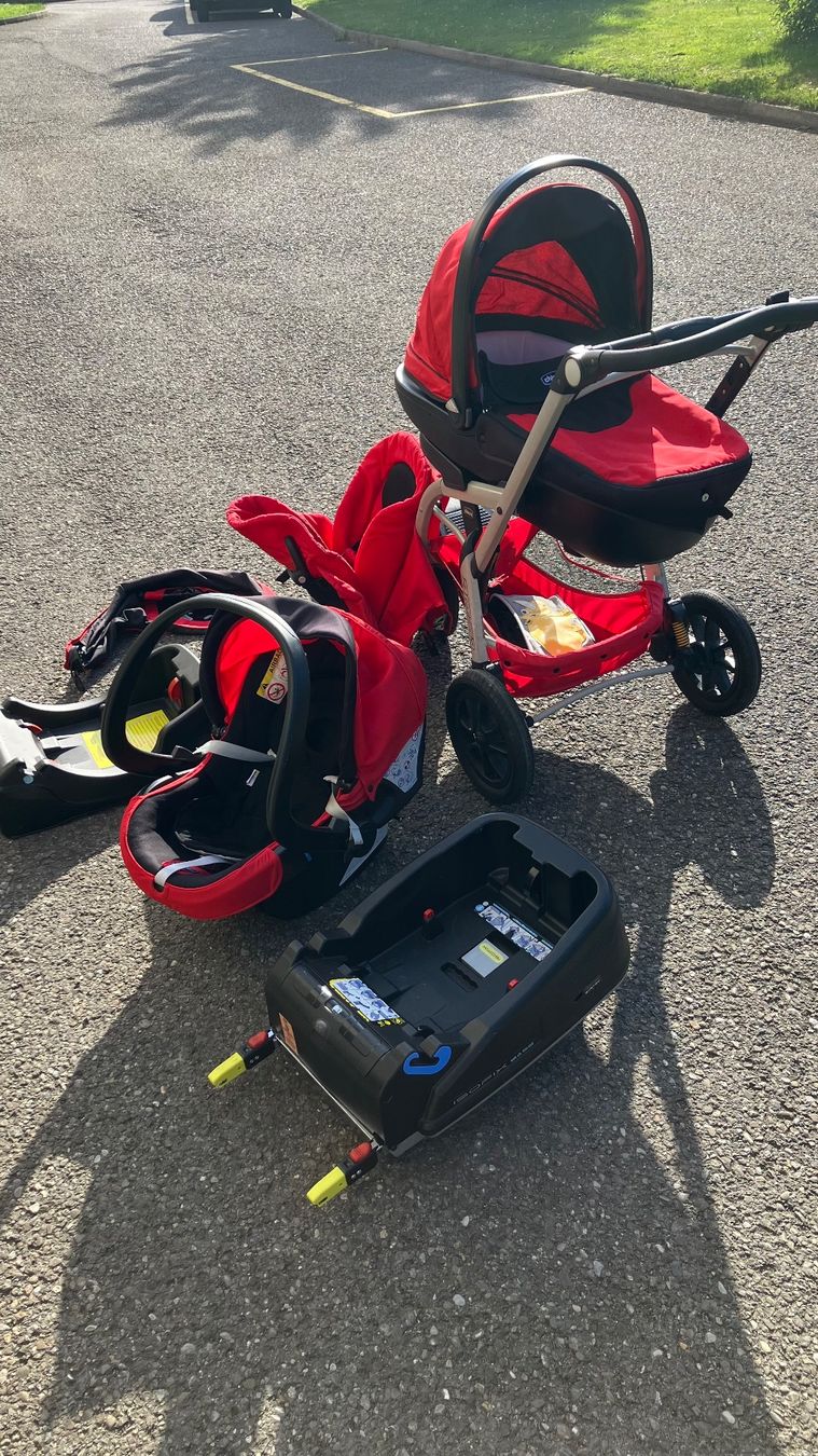 Chicco Kinderwagen: Chicco Active Trio à vendre – Gebraucht aus Tentlingen von la3mu3ll 1