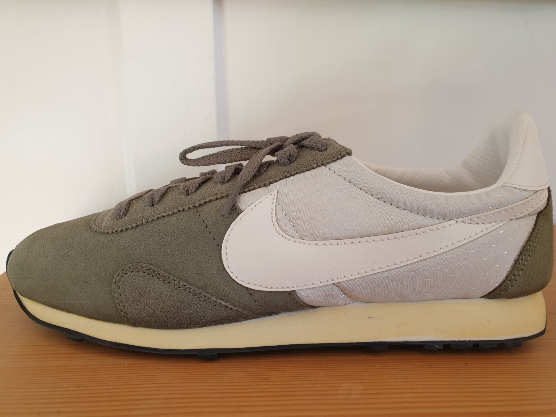 Nike Scarpe da uomo: NIKE PRE MONTREAL RACER  Gr. 42 – Nuovo e nell'imballaggio originale da Herisau venduto da dku_85hh