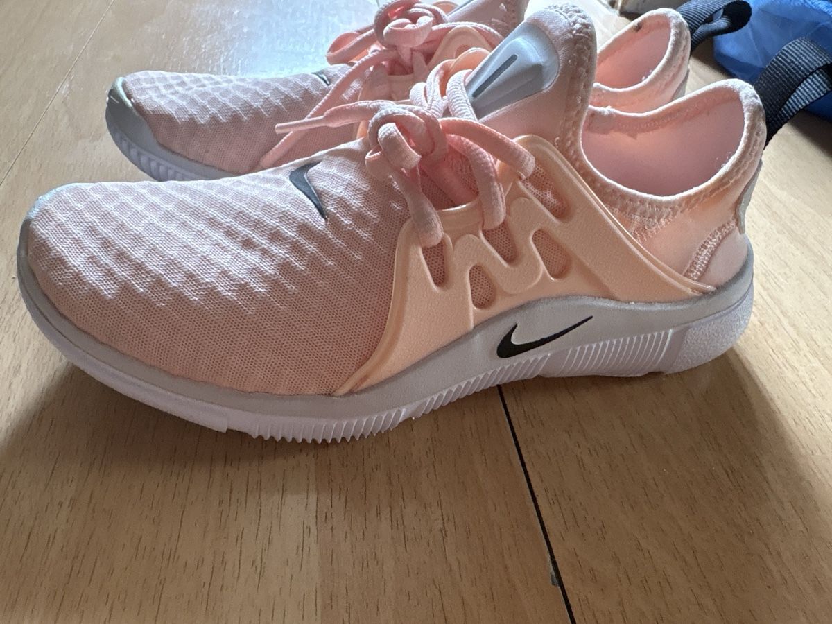 Nike Scarpe per ragazze: Nike Schuhe - rosa Grösse 36.5 NEU – Nuovo e nell'imballaggio originale da Aarburg venduto da arc_svt5 1