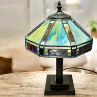 Lampe de table TIFFANY Authentique. Bronze et pate de verre