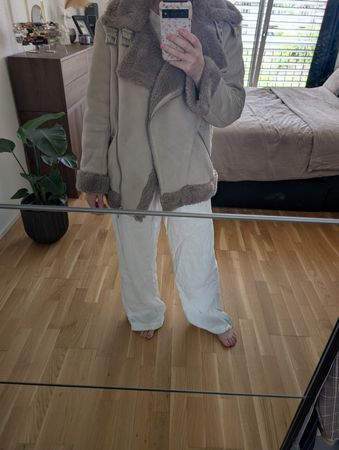 Winter Jacke Beige mit Teddyfutter