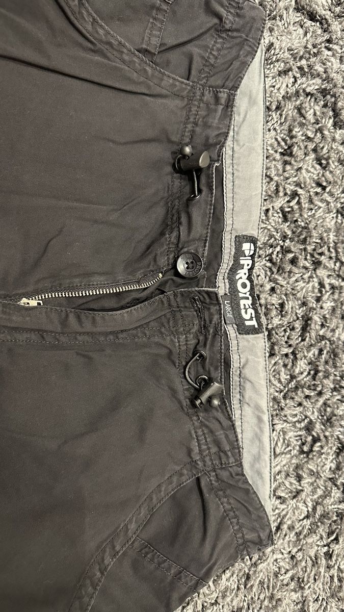 Protest Pantaloni: Herren Shorts IProtest schwarz Grösse L  – Usato da Ettingen venduto da slg_4107 2