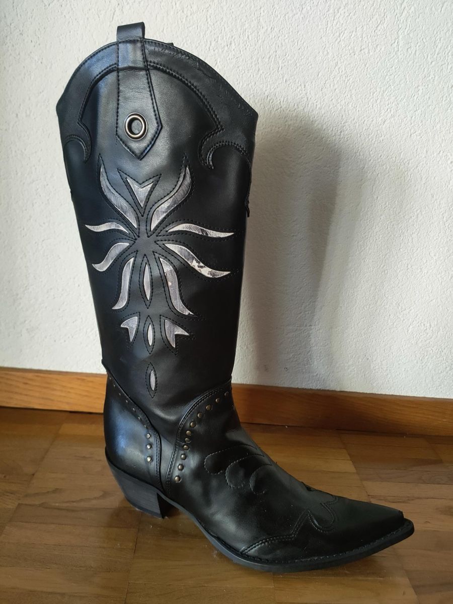 Scarpe da donna: Schwarzer Lederstiefel Grösse 38 – Usato da Weinfelden venduto da sab_s5d9 2