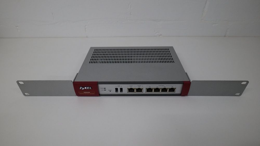 ZyXEL USG 60 Pack UTM avec licences de service à 779.9