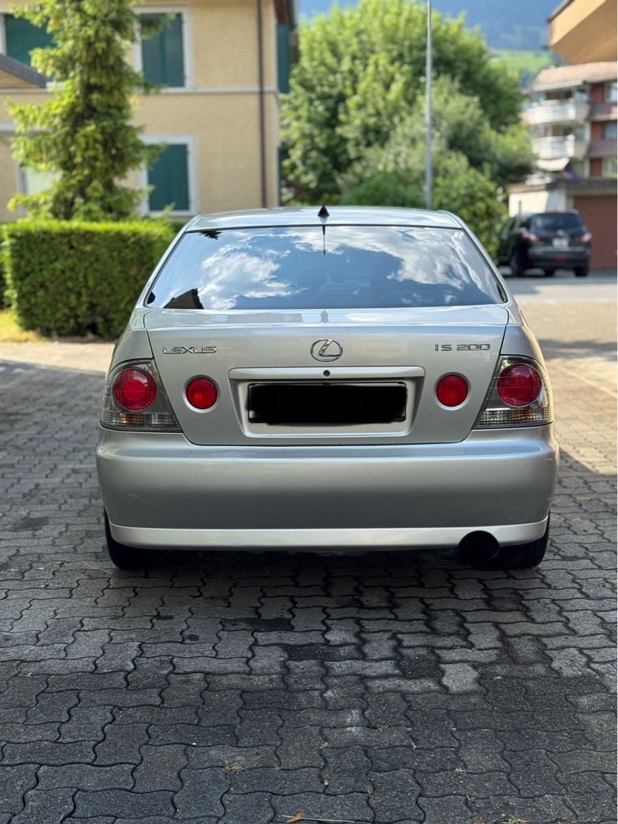 Lexus Autos: Lexus IS200 – Gebraucht aus Luzern von Dennis.Lu 1