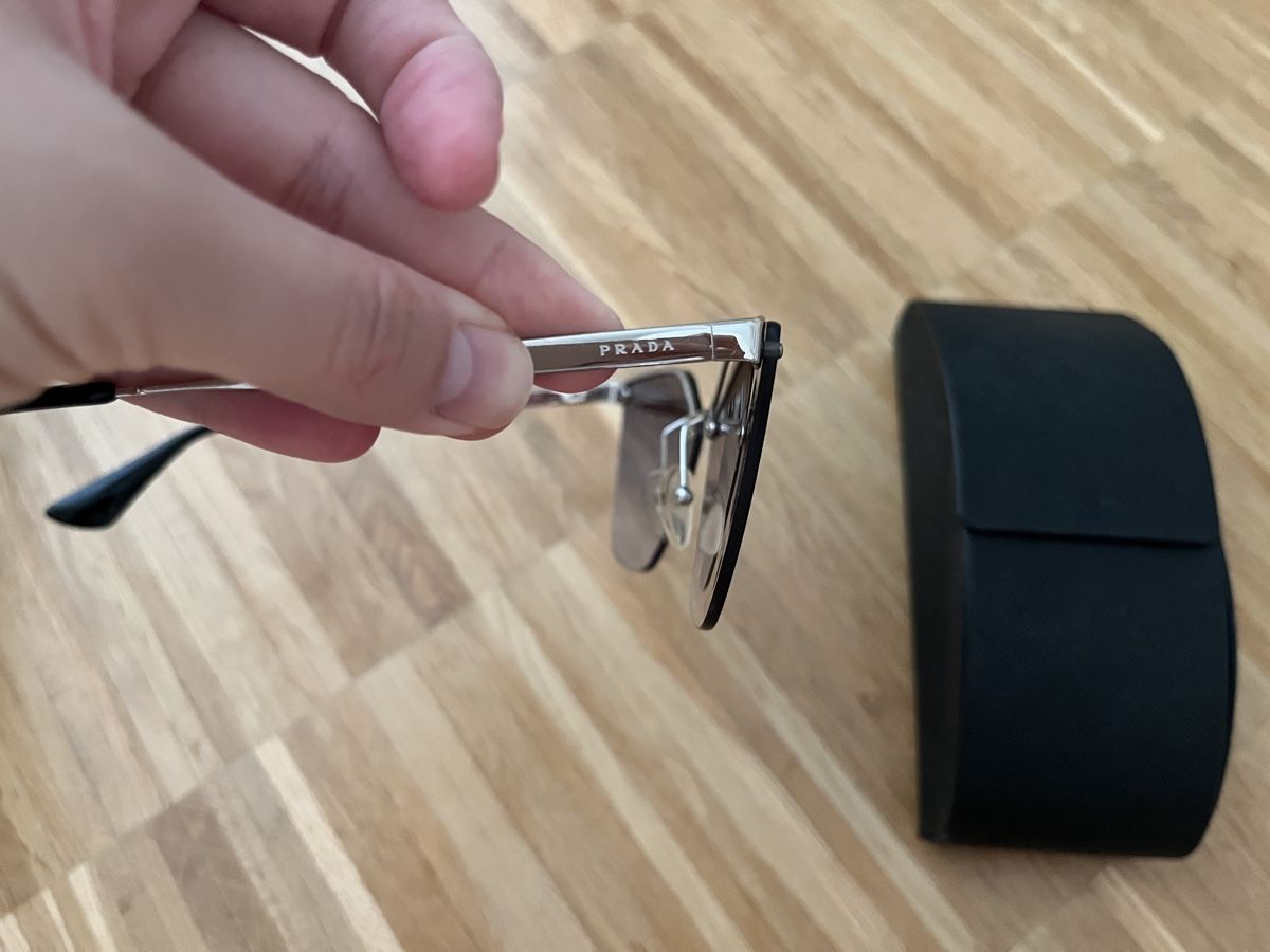 Prada Lunettes & Verres: Prada Sonnenbrille  – D'occasion à Pfäffikon SZ par Zitrone_100 2
