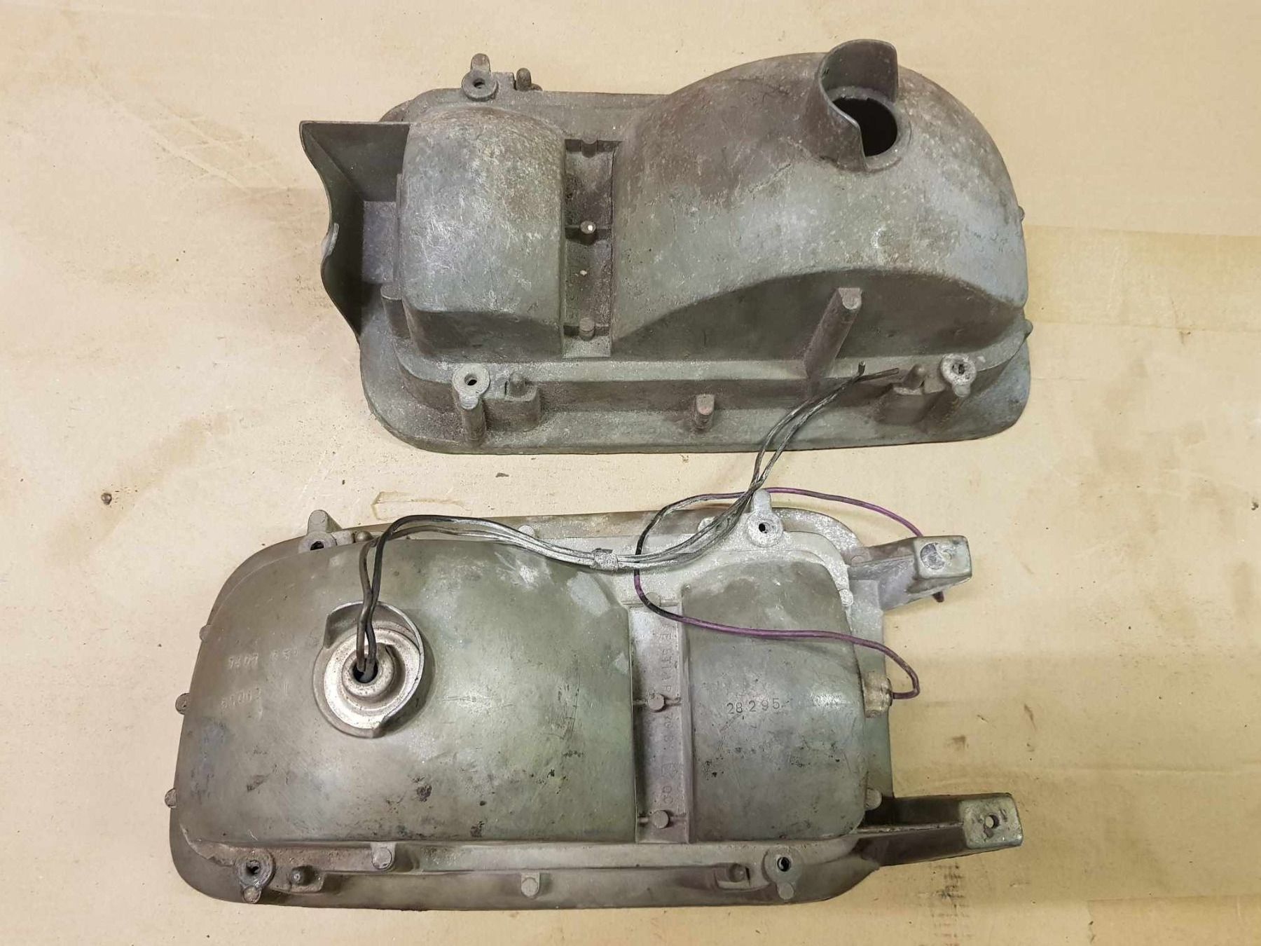 Tutti pezzi di ricambio auto: 1970 Cuda Barracuda Heckleuchten – Usato da Niedergösgen venduto da usc_8qc6 4