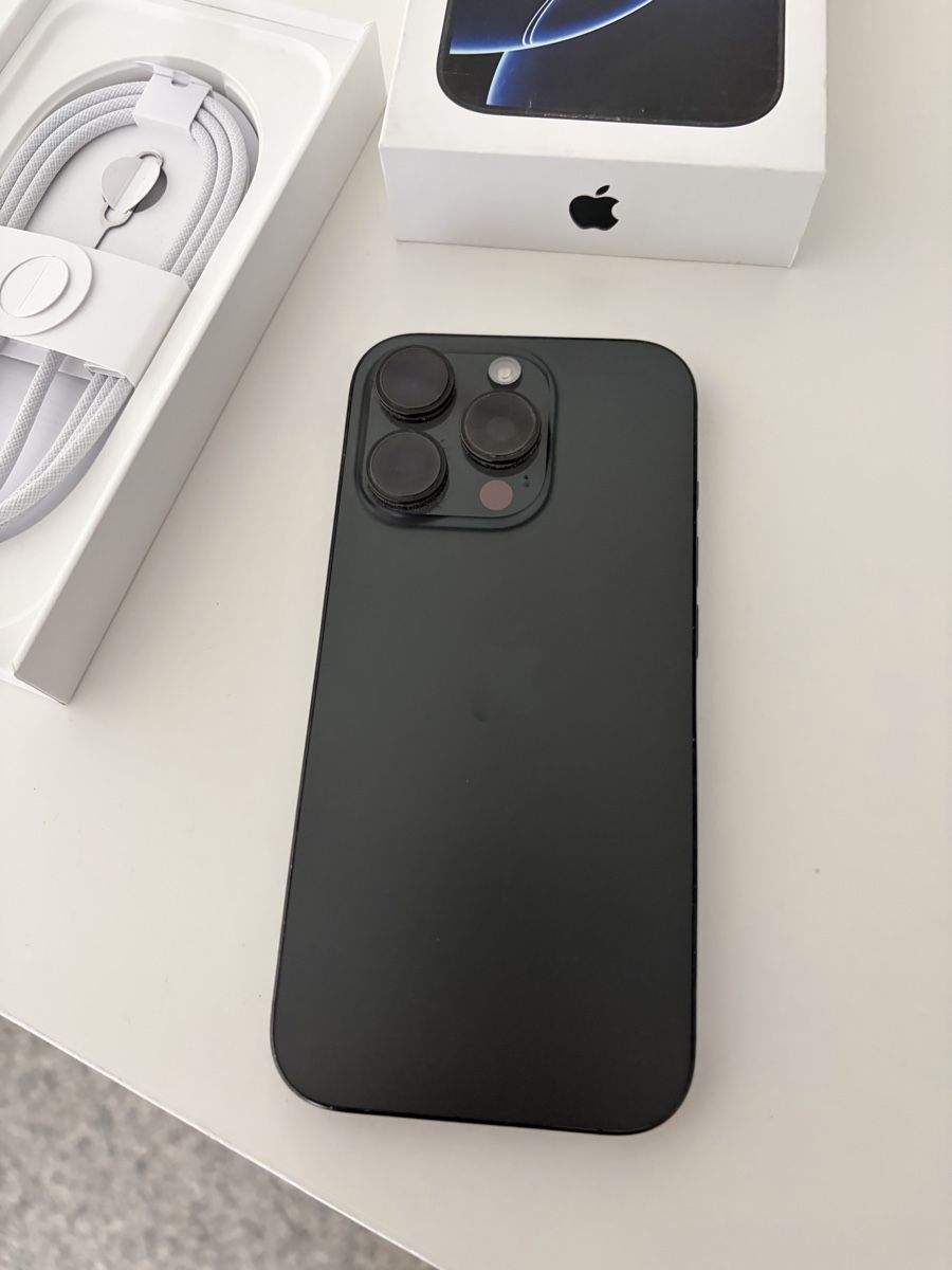 Apple Portables: Iphone 16 Pro 128 gb – D'occasion à Lütisburg par kur_d7q7 7