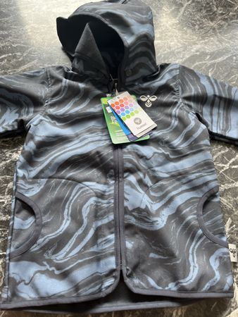 Hummel Softshelljacke Gr. 98/104 Neu mit Etikett, perfekt fü