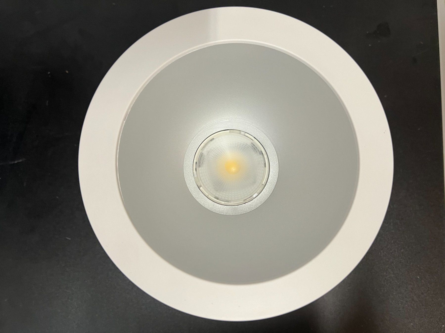 Lampade: TARGETTI TUBE SMART LED DALI MATT – Nuovo e nell'imballaggio originale da Mägenwil venduto da BackInWhite 1