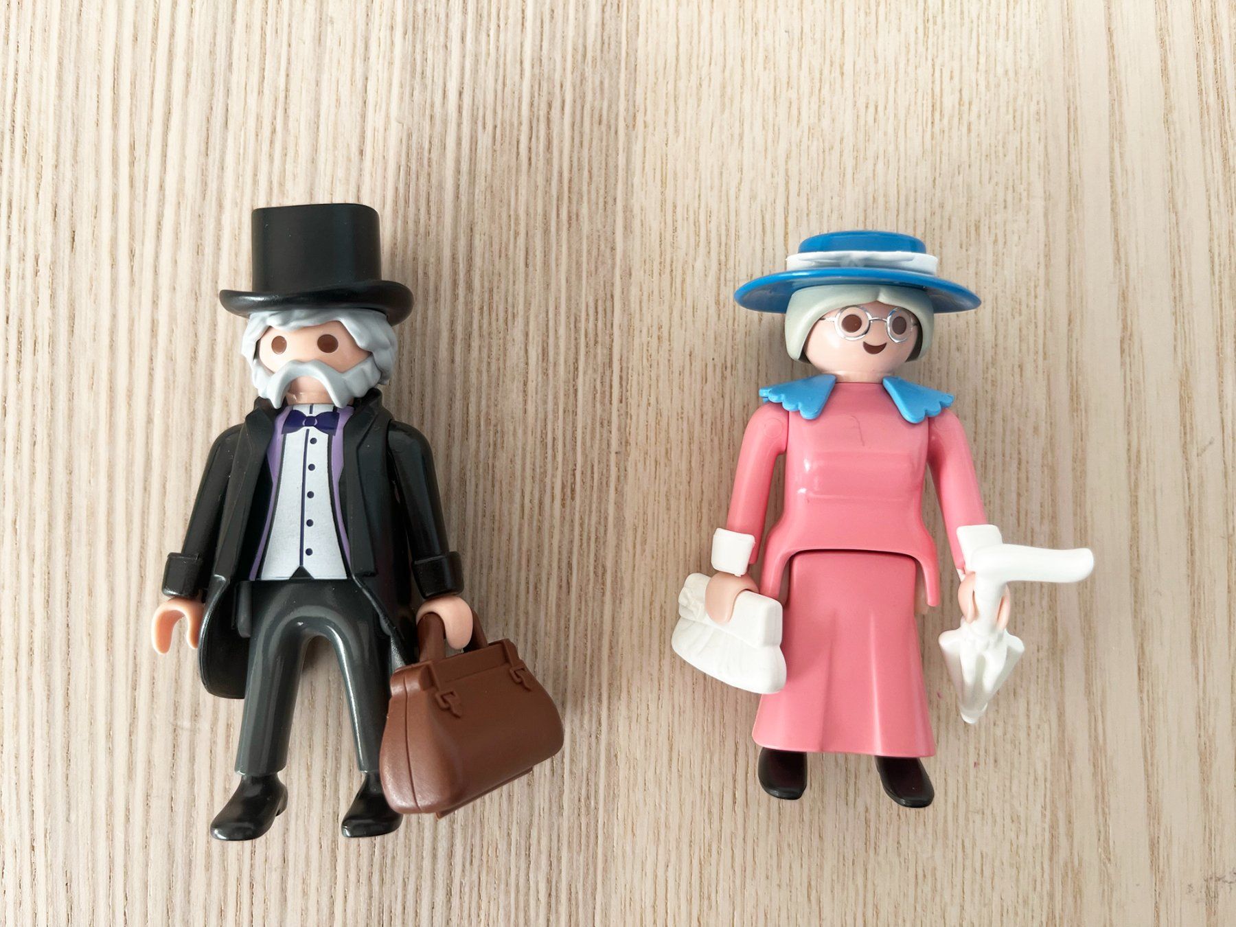 Playmobil Giocattoli: Playmobil Victorian Era Nostalgisch Figures 2 – Usato da Lausanne venduto da BeyondStories