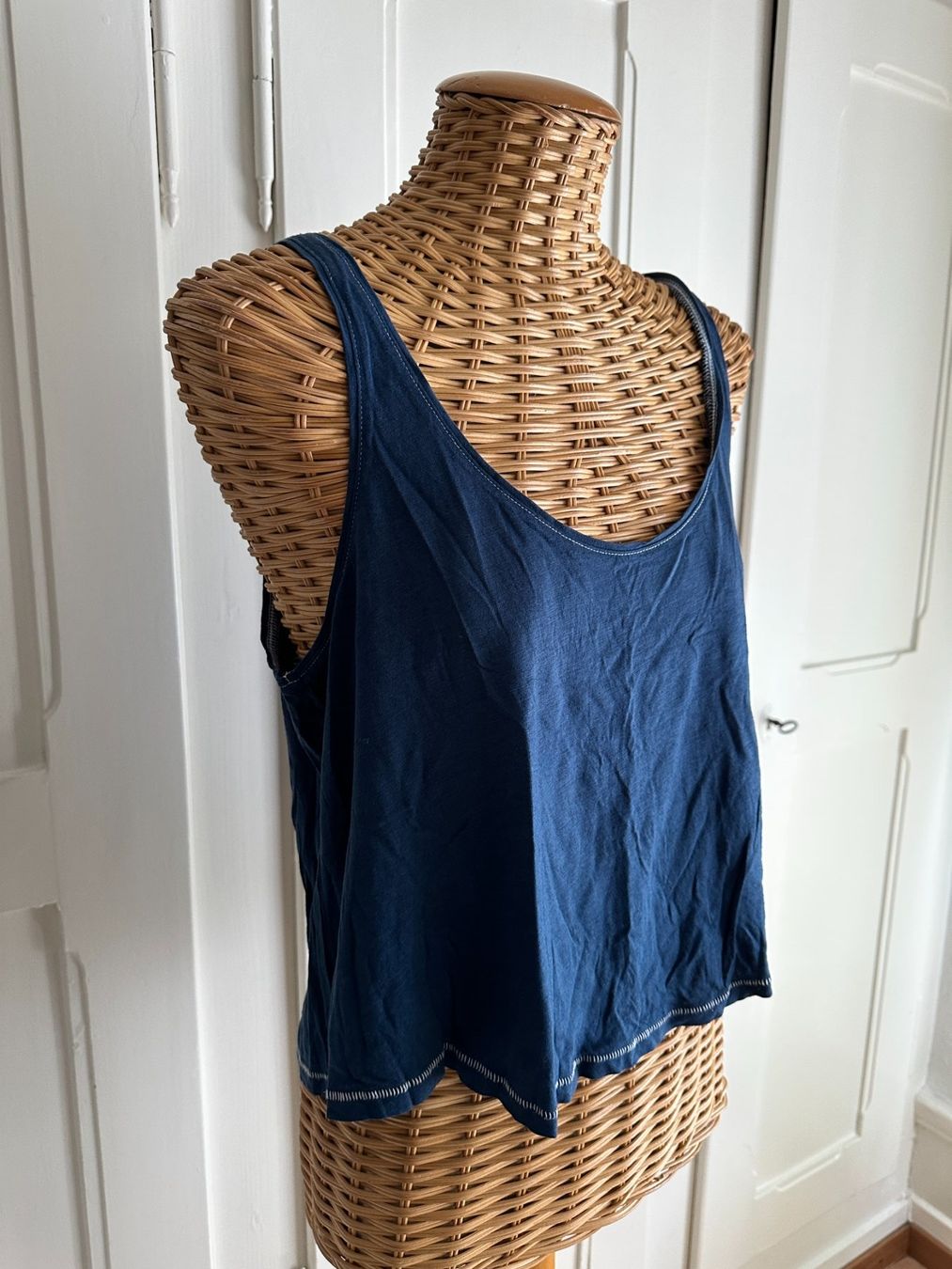 Tops: Top dunkelblau M – D'occasion à Zürich par Diazaio 1