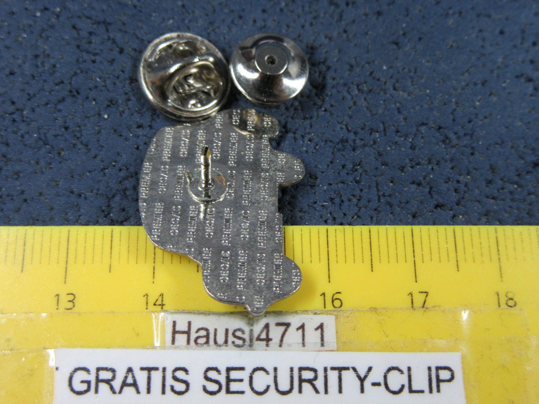 Renault Placchette & Badge: RENAULTC 4CV "CREMSCHNITTCHEN" AUTO PIN GLASIERT KLEIN-FEIN – Usato da Ettingen venduto da Hausi4711 2