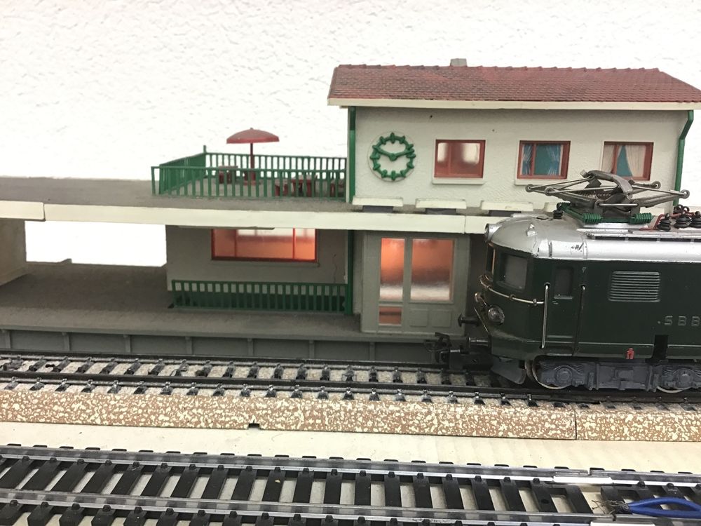 Märklin Trains électriques: Re 4/4 Märklin 427 top – D'occasion à Hombrechtikon par Modelle-aller-Art 2
