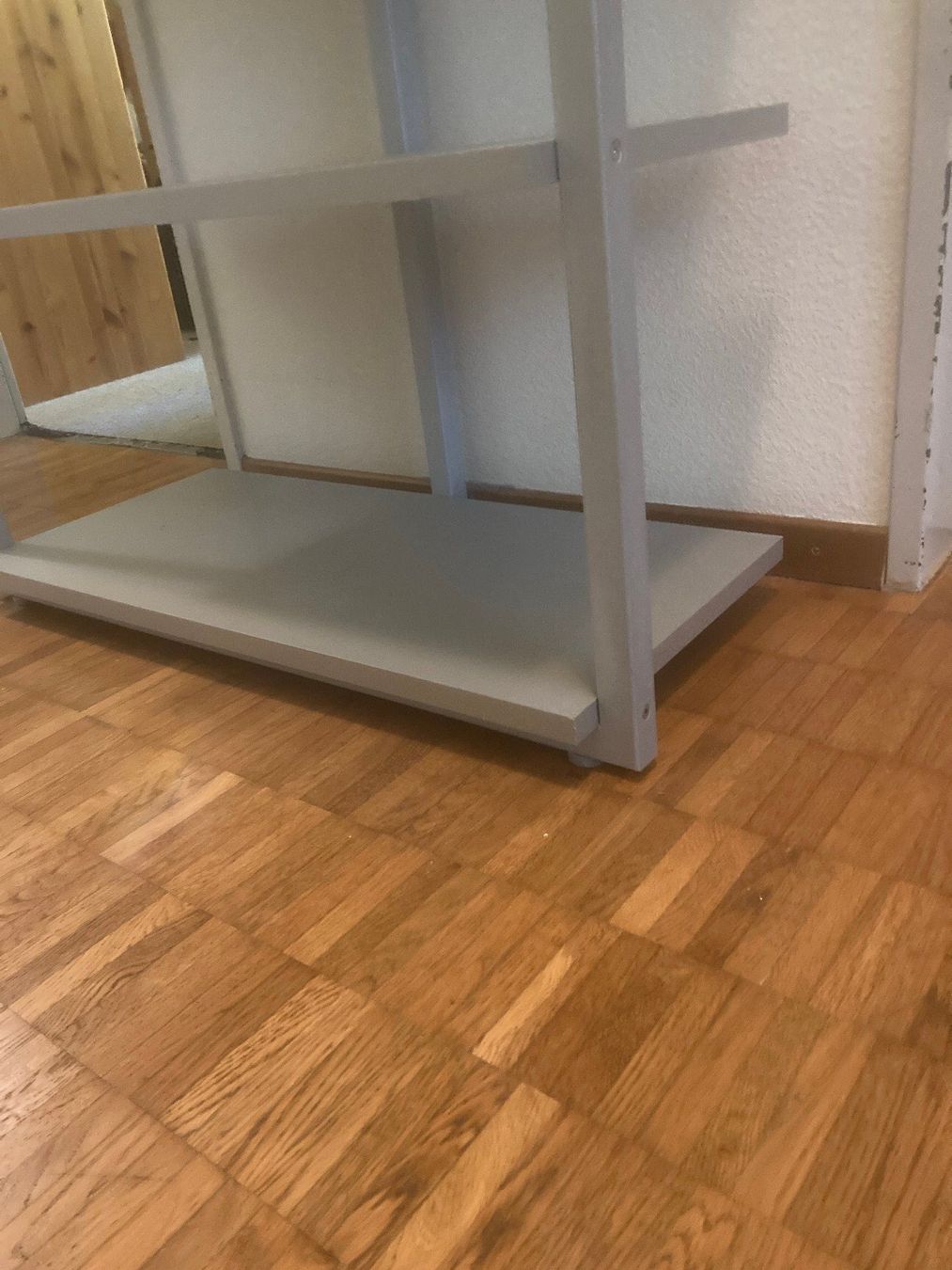 Scaffali: praktisches Regal, silberfarbig – Usato da Au ZH venduto da Ella2894 2