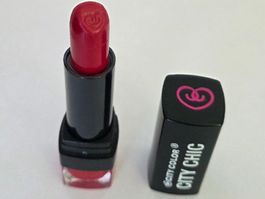 Rouge à lèvres City Color Chic R4, Red Whine