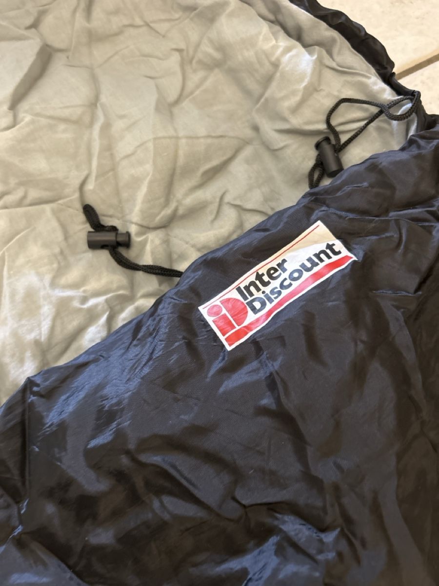Sacchi a pelo: Roter und schwarzer Schlafsack – Usato da Luzern venduto da sav_zy2q 1
