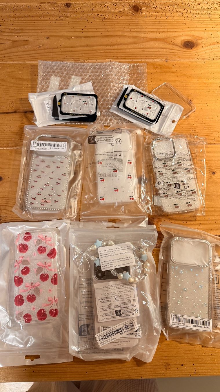 Shein Cover & Protezioni schermo: Diverse iPhone 17 Pro Hüllen – Nuovo e nell'imballaggio originale da Davos Platz venduto da sar_6yvv