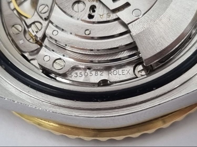 Rolex Orologi: ROLEX GMT MASTER II 18K/SS 1995 REF 16713 – Usato da Meyrin venduto da ame_shw5 5