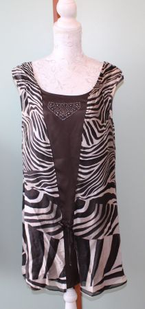 Kleid von *GERRY WEBER* (TK)