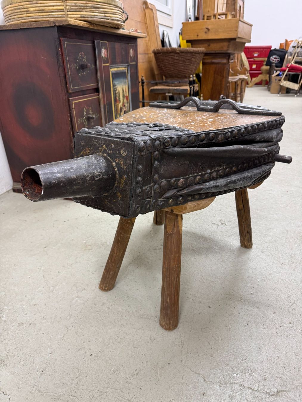 Tavoli: Table Soufflet de Forge sur Pied – Usato da Oeschseite venduto da -Luxury-On-Line- 3