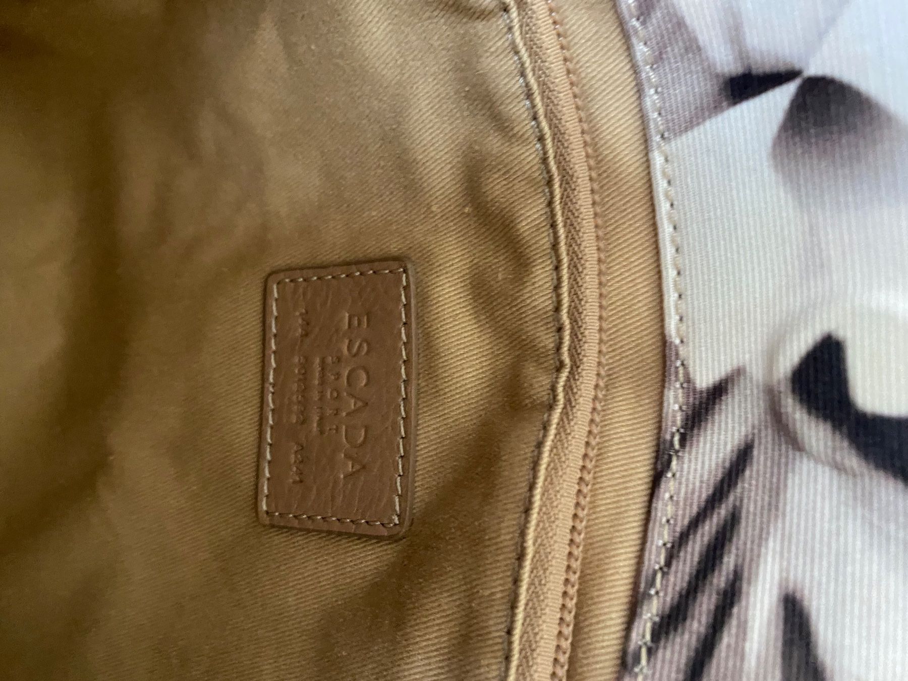 Escada Borse da donna: NEUE Original Escada Handtasche – Nuovo (secondo la descrizione) da Siebnen venduto da mel_b_789 4