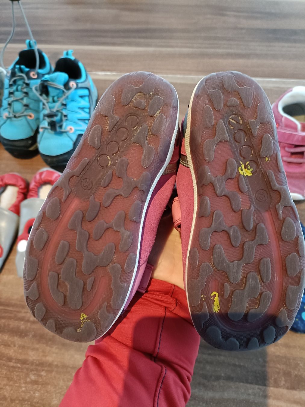 Scarpe per ragazzi: Schuhpaket Gr. 25 – Usato da Biberist venduto da Stylux01 1