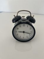 Analoger Wecker, schwarz (IKEA)