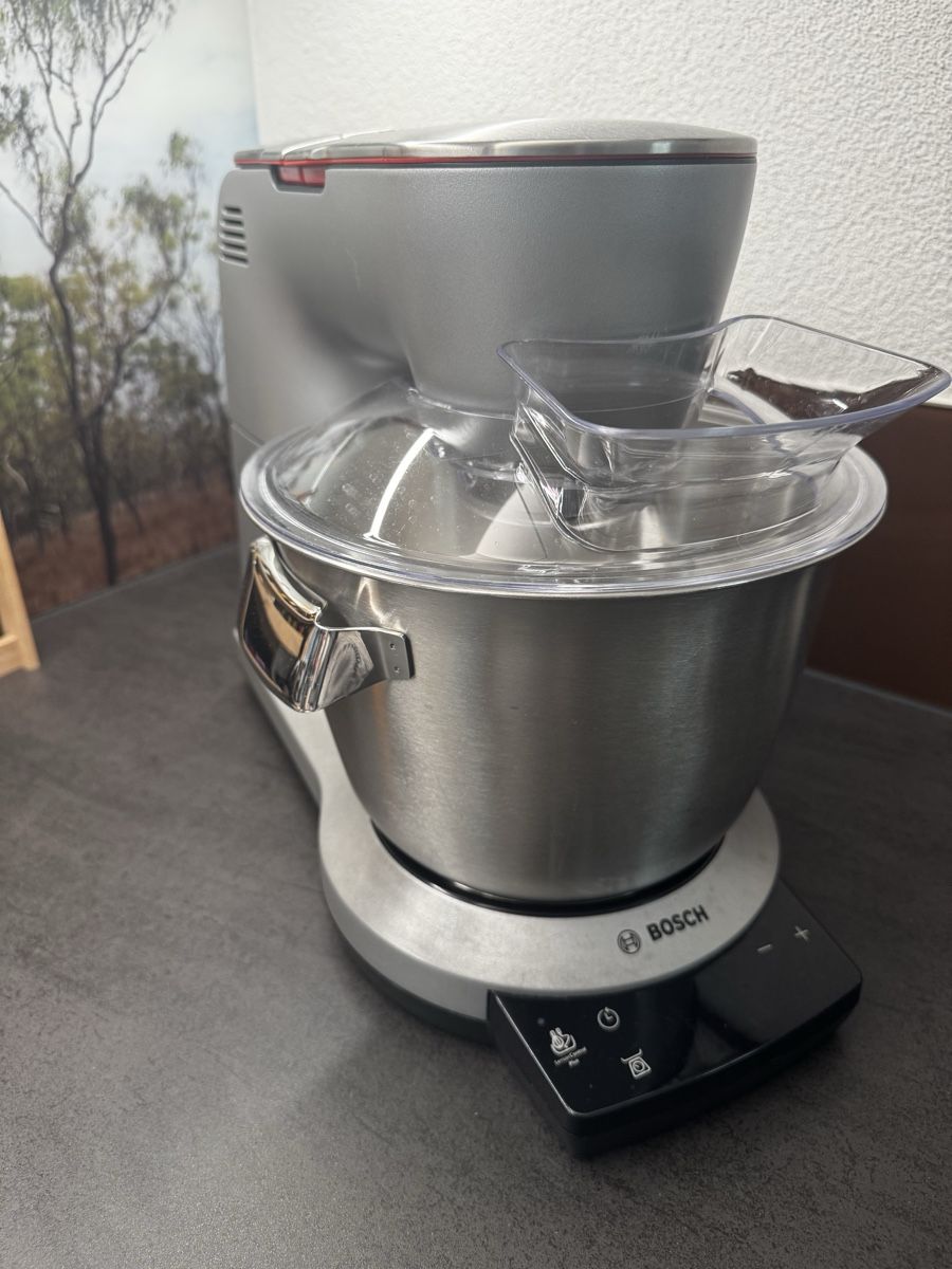 Bosch Elettrodomestici da cucina: Küchenmaschine Bosch Optimum 1500W – Usato da Knonau venduto da Dodo137 1