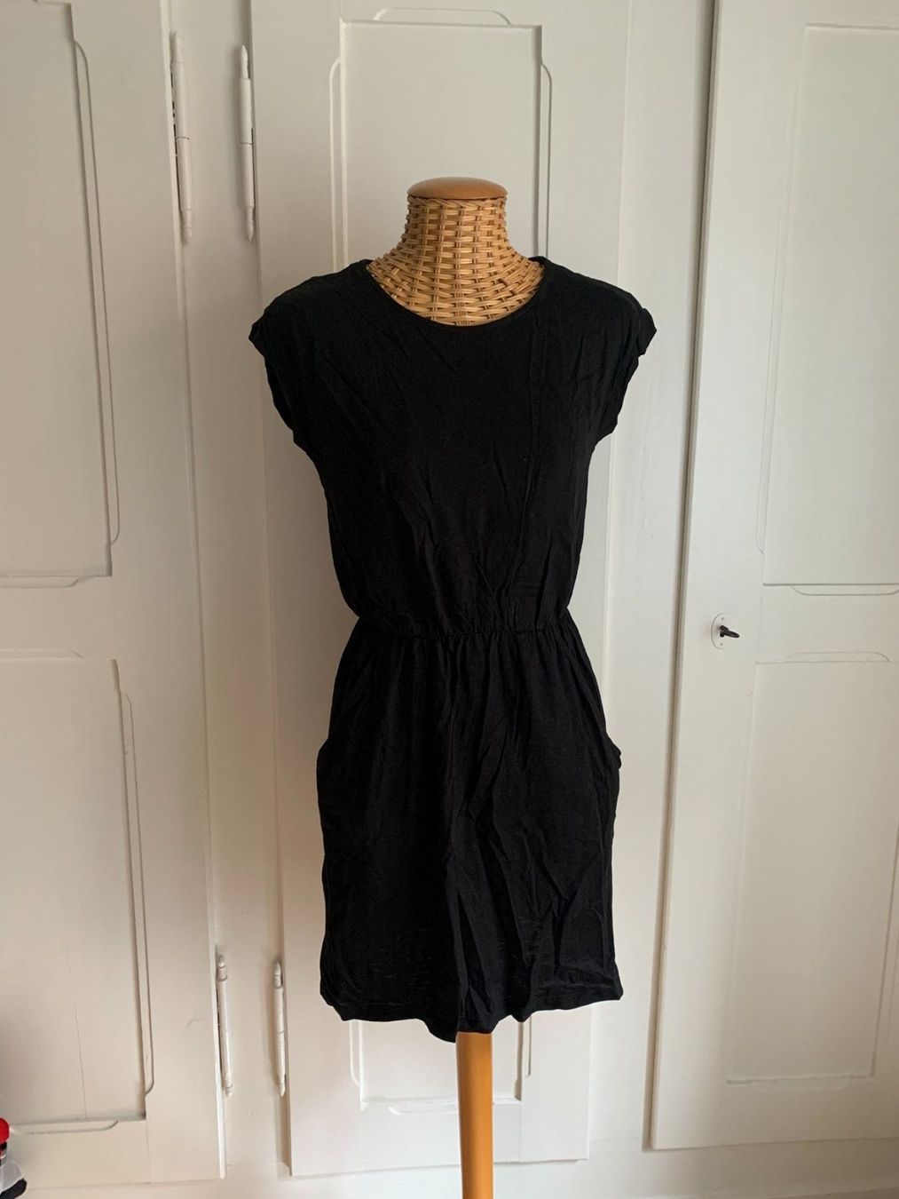 H&M Kleider: Kleidchen schwarz - XS – Gebraucht aus Zürich von Diazaio