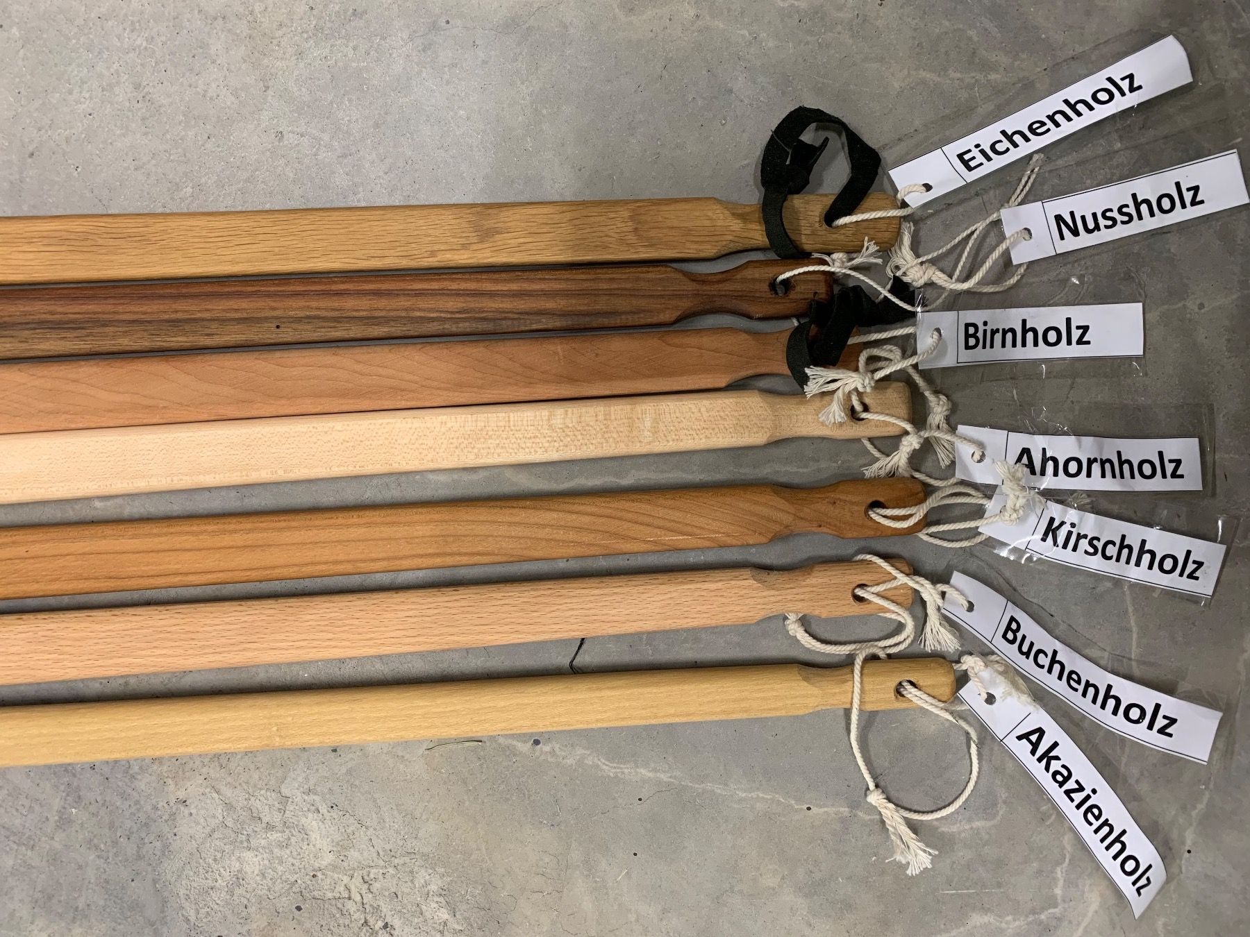 Sonstige Kleidung & Accessoires: Schuhlöffel extralang handgemacht – Neu und originalverpackt aus Gommiswald von mob_nlt8 2