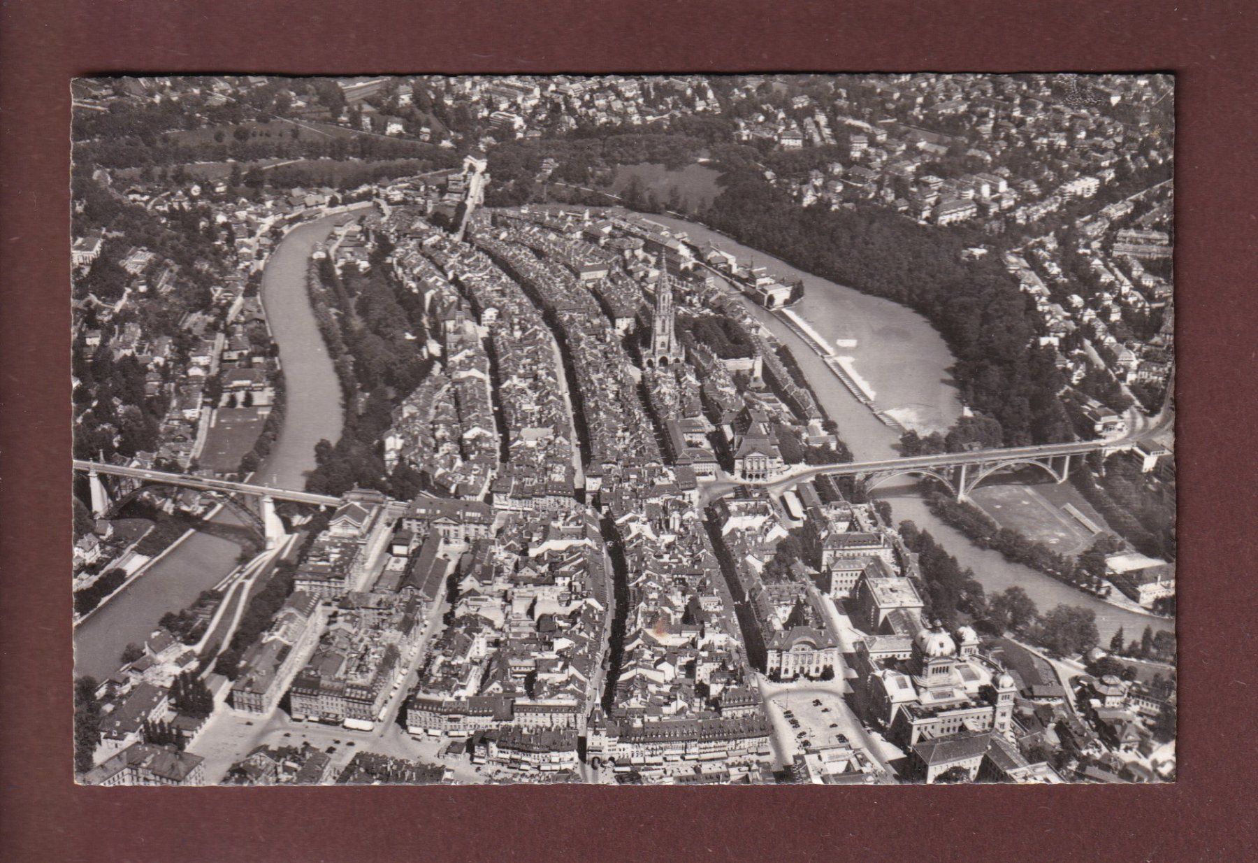 Cartoline postali: BERN - Flugaufnahme - 1956 – Usato da Pully venduto da nicecards