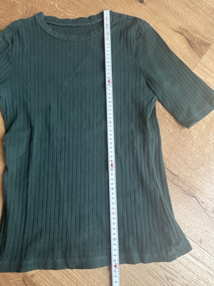 T-shirt: Dunkelgrünes Tshirt M – Usato da Lufingen venduto da Tanj11 1