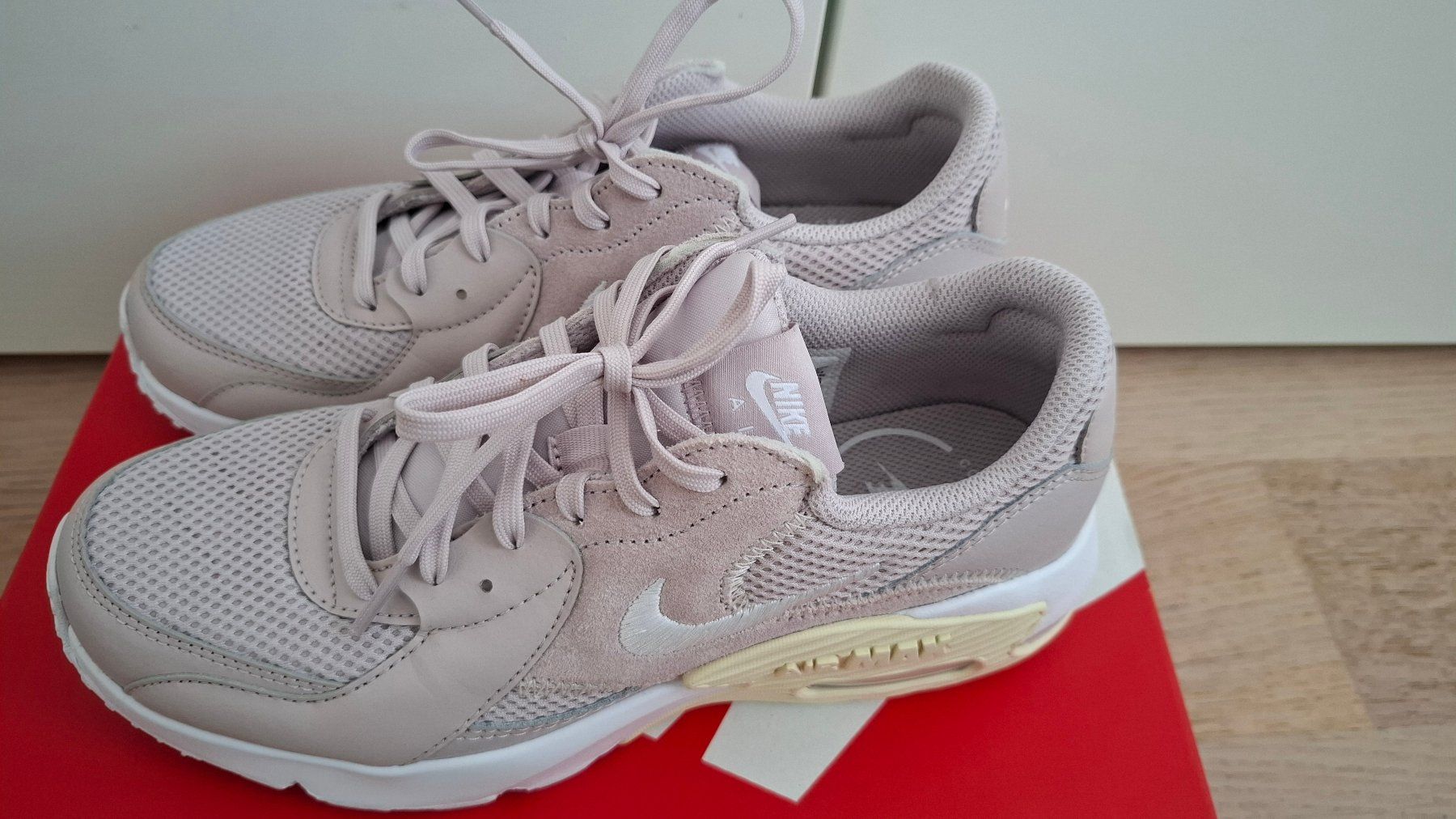 Nike Scarpe da donna: Nike Air Max Sneaker - Grösse 39 – Nuovo e nell'imballaggio originale da Rickenbach b. Wil venduto da Beautiful.Things 1