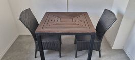 Gartentisch mit 2 Stühlen (Rattan)