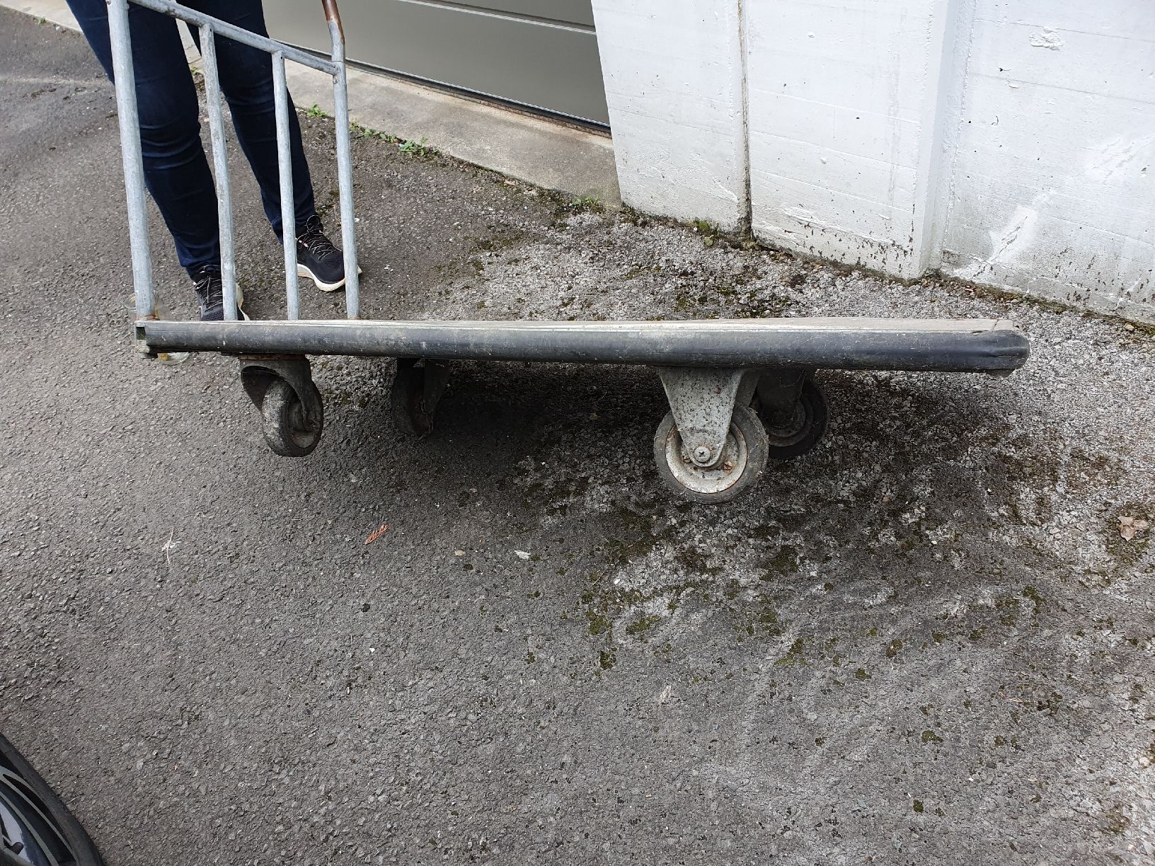 Transportwagen: Transportwagen rolli massiv – Gebraucht aus Diepoldsau von Knochen 3