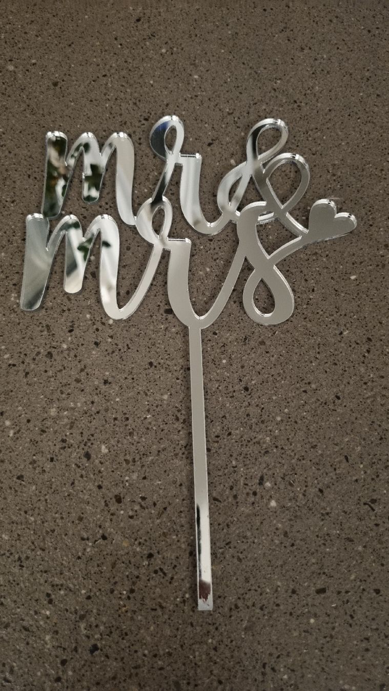 Tutte le decorazioni: Tortenaufsatz Hochzeit "Mrs & Mrs" Silber – Nuovo (secondo la descrizione) da Oberarth venduto da ArinaV