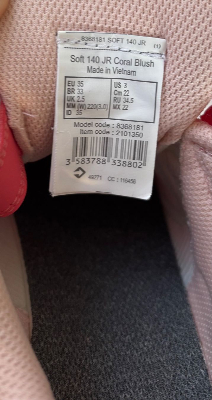 Decathlon Scarpe per ragazzi: Baskets Décathlon enfant / pointure 35 – Usato da Bernex venduto da mar_82vn 4
