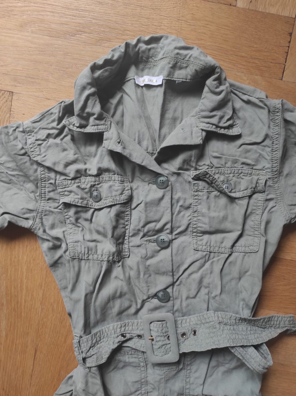 Tute: Jumpsuit khakifarben, Gr. S – Usato da Zürich venduto da iddlyriddly 1