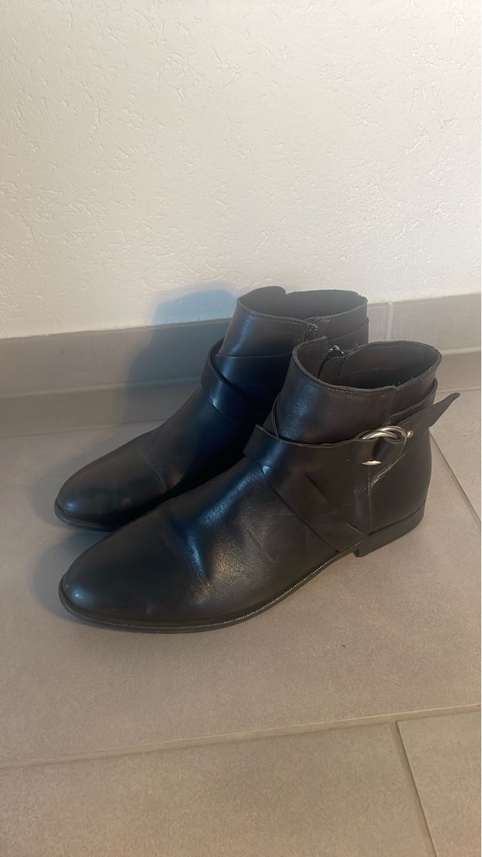 Scarpe da donna: Elegante Lederstiefeletten, schwarz, Grösse 41 – Nuovo (secondo la descrizione) da Wil SG venduto da Wanessamoccia17