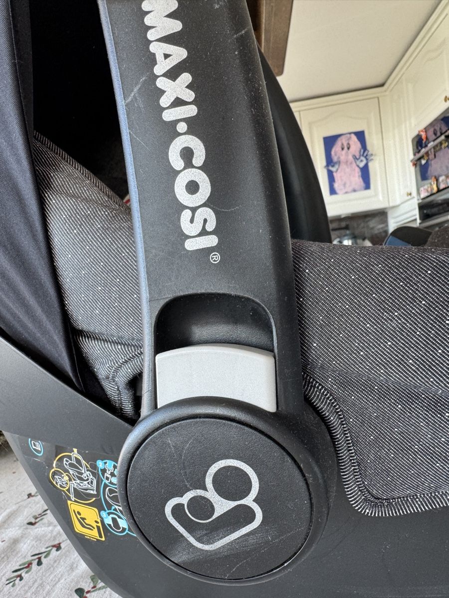 Maxi-Cosi Seggiolini per auto: Maxi Cosi Kindersitz – Usato da Uetliburg SG venduto da Gypsy4 3