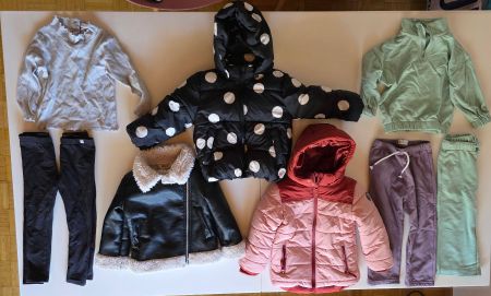 Lot de 38 habits taille 98-104 (3 - 4 Ans)