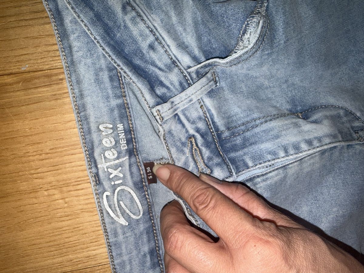 Jeans: Jeans  – Neu (gemäss Beschreibung) aus Itingen von jessi811 1