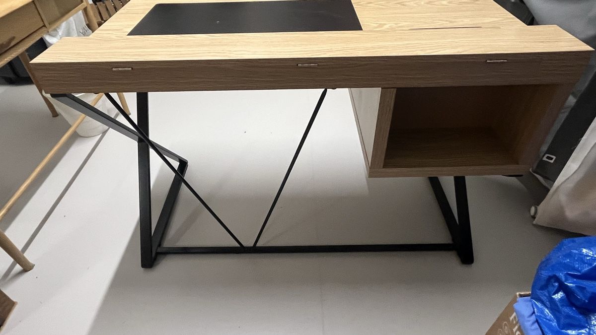 Bureaux: Desk / Schreibtisch - Eiche Farbe - Kabelmanagement – D'occasion à Zürich par jap_8kkn 4
