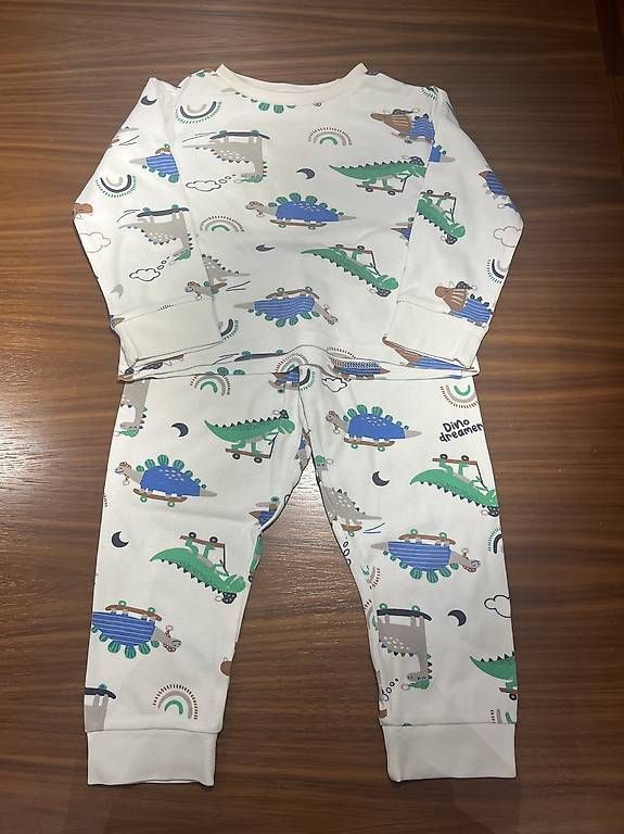Pigiama & Simili: Pigiama bimbo Dino – Usato da Viganello venduto da gag_b22t